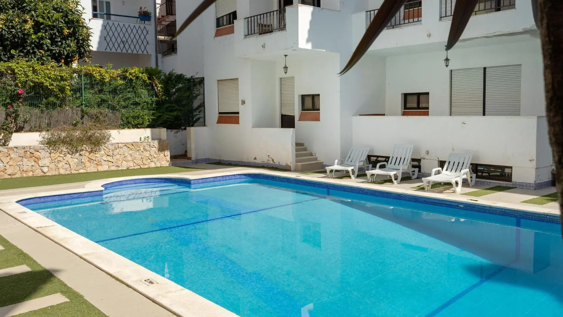 Algarvian Experience - Sun, Beach And Pool Albufeira 0*,  Portugal
